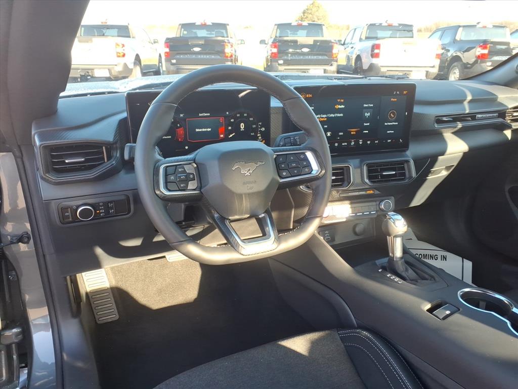2026 Ford Mustang EcoBoost Fastback - Photo 14