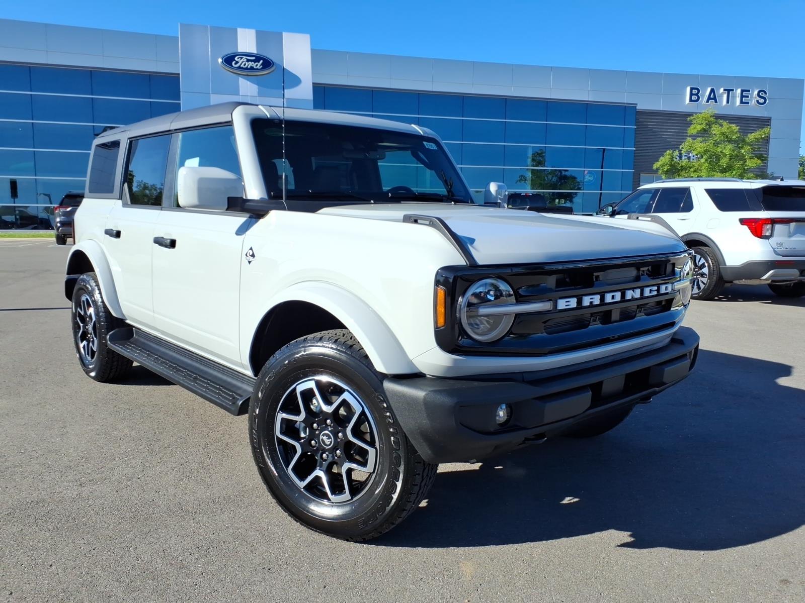 2026 Ford Bronco 4-Door Outer Banks