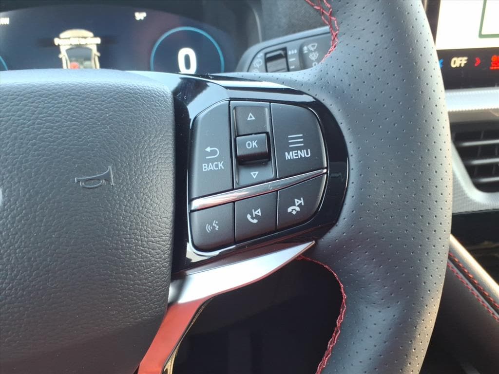 2026 Ford Explorer ST-Line - Photo 18