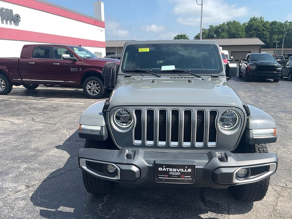 Used 2020 Jeep Wrangler Unlimited Sahara 4WD Sport Utility Vehicles
