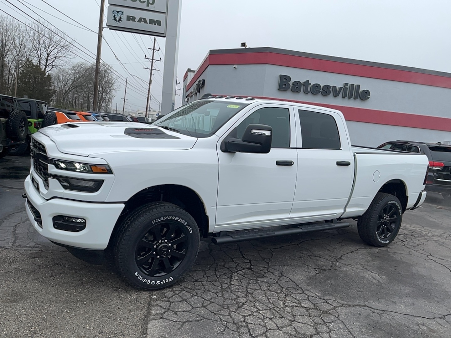 2026 RAM 2500 Pickup Tradesman/Black Express