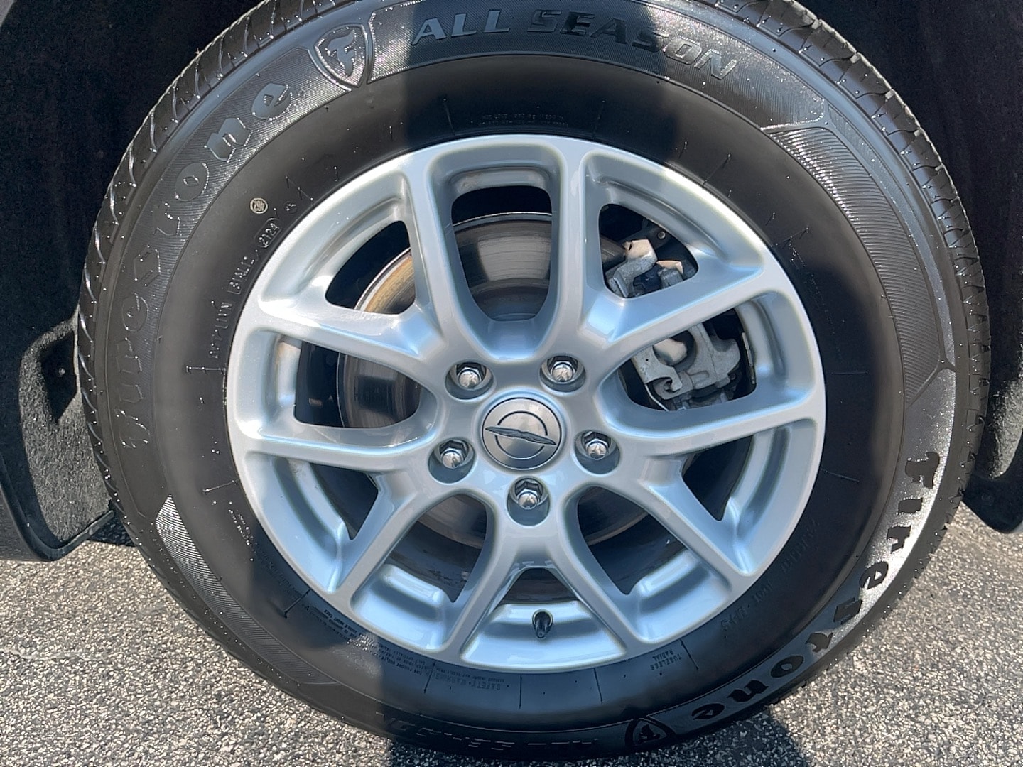 2024 Chrysler Pacifica Touring L - Photo 9