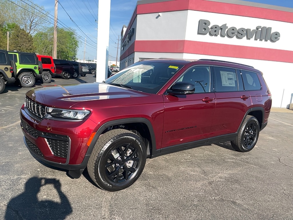 New 2026 Jeep Grand Cherokee L LAREDO ALTITUDE 4X4 Sport Utility