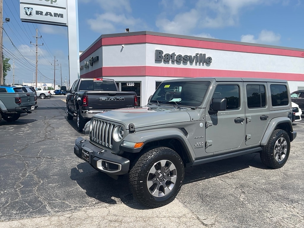 Used 2020 Jeep Wrangler Unlimited Sahara 4WD Sport Utility Vehicles