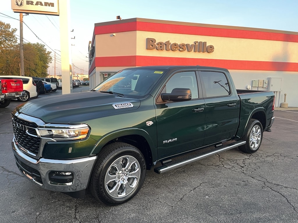 New 2027 Ram 1500 BIG HORN CREW CAB 4X4 5'7 BOX Pickup