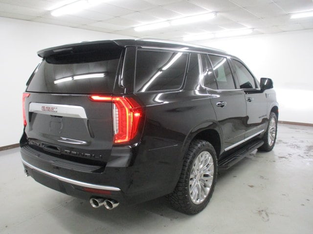 2024 GMC Yukon Denali - Photo 13