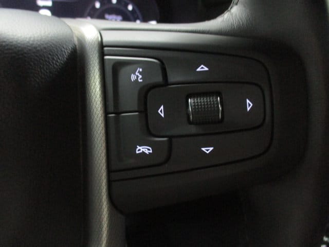 2024 GMC Yukon Denali - Photo 25