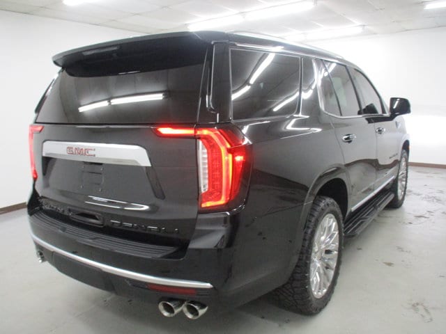 2024 GMC Yukon Denali - Photo 8