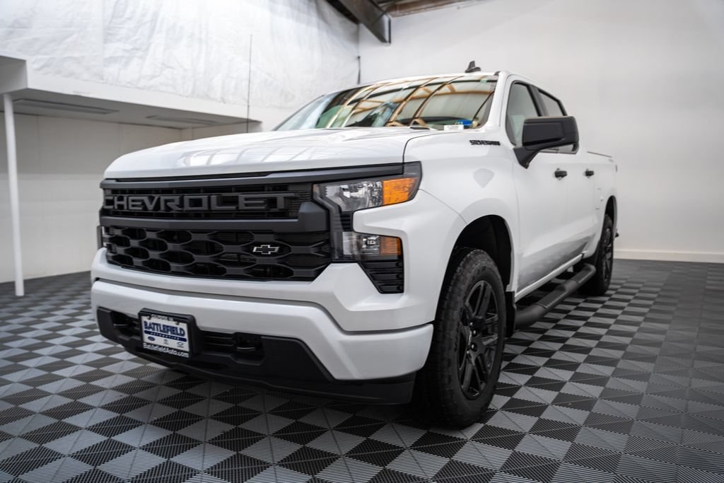 New 2026 Chevrolet Silverado 1500 Custom Truck