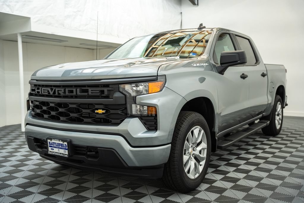 New 2026 Chevrolet Silverado 1500 Custom Truck
