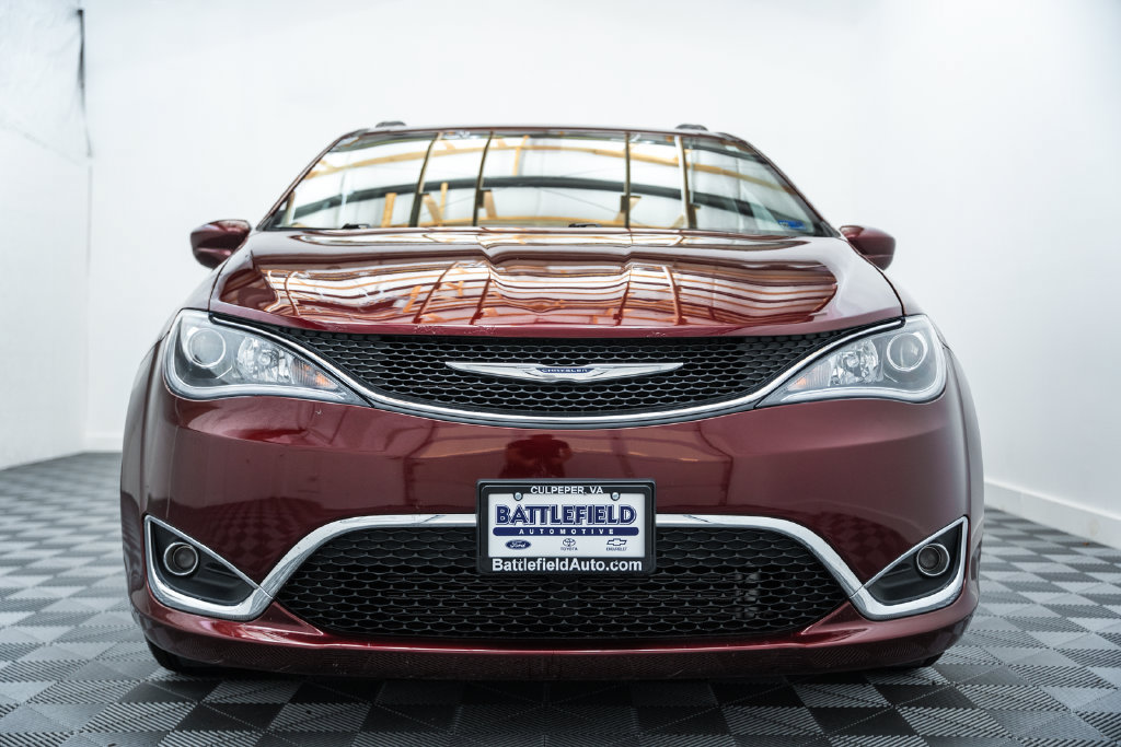 Used 2017 Chrysler Pacifica Touring-L Van