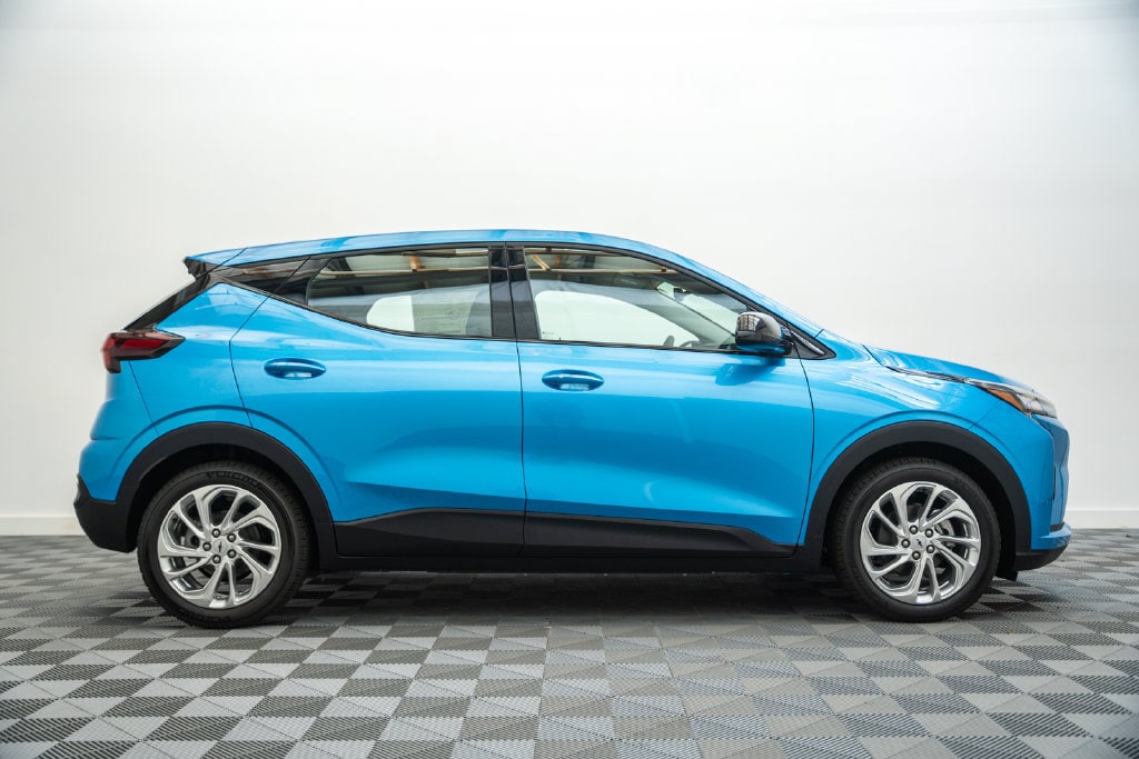 New 2027 Chevrolet Bolt LT SUV