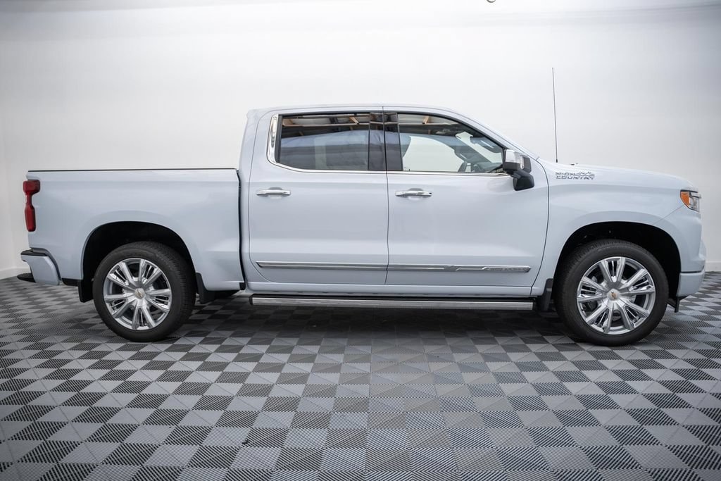 New 2026 Chevrolet Silverado 1500 High Country Truck