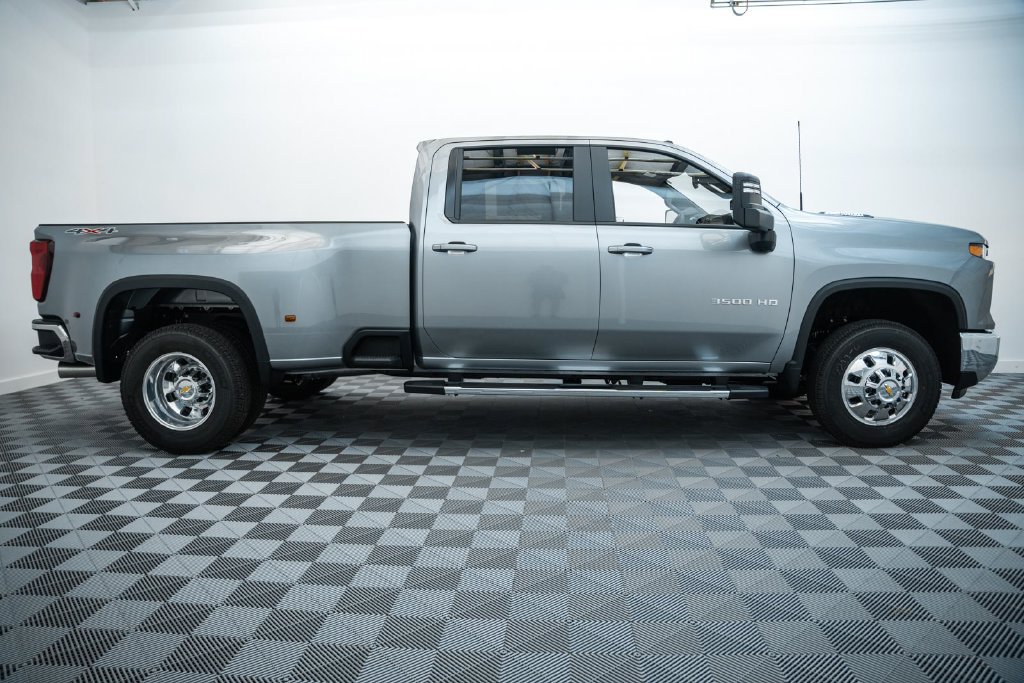 New 2026 Chevrolet Silverado 3500 HD LT DRW Truck
