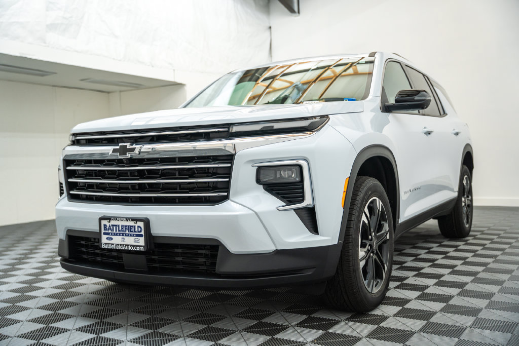 New 2027 Chevrolet Traverse LT SUV