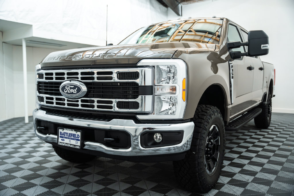 New 2027 Ford F-350 XLT Truck
