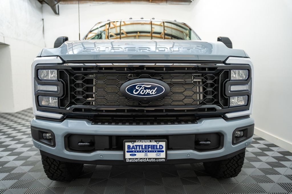 New 2027 Ford F-350 Lariat Truck