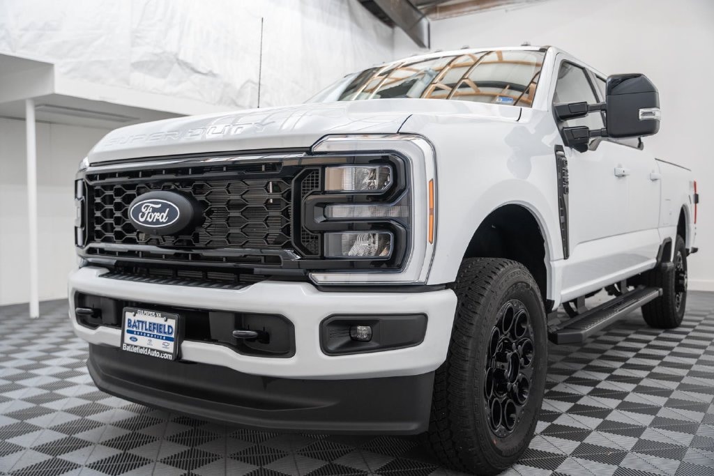 New 2027 Ford F-250 Lariat Truck