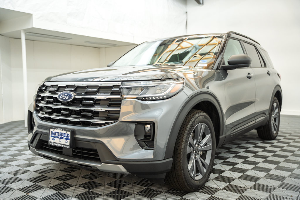 New 2026 Ford Explorer Active SUV