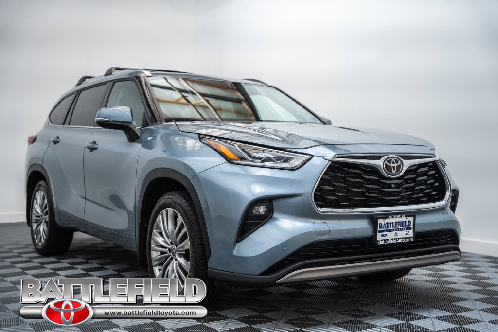 Used 2023 Toyota Highlander Platinum SUV