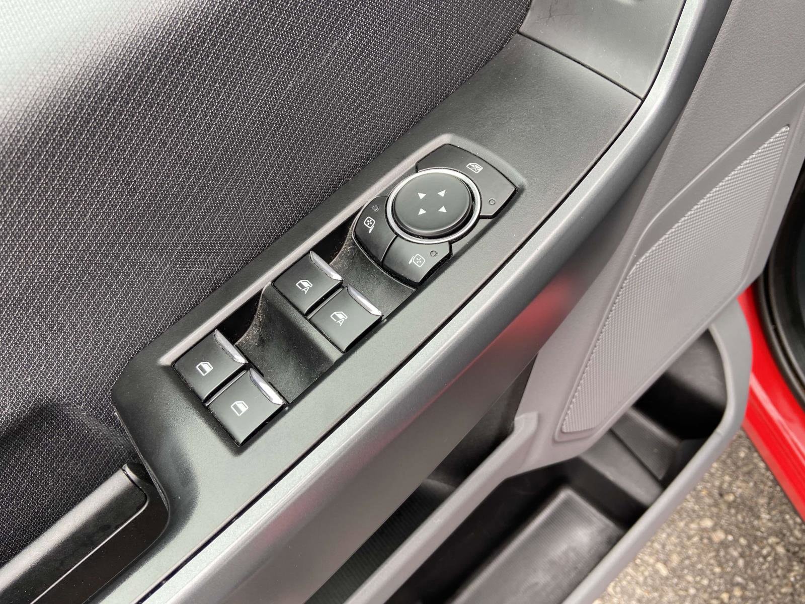 2023 Ford F-150 XLT - Photo 17
