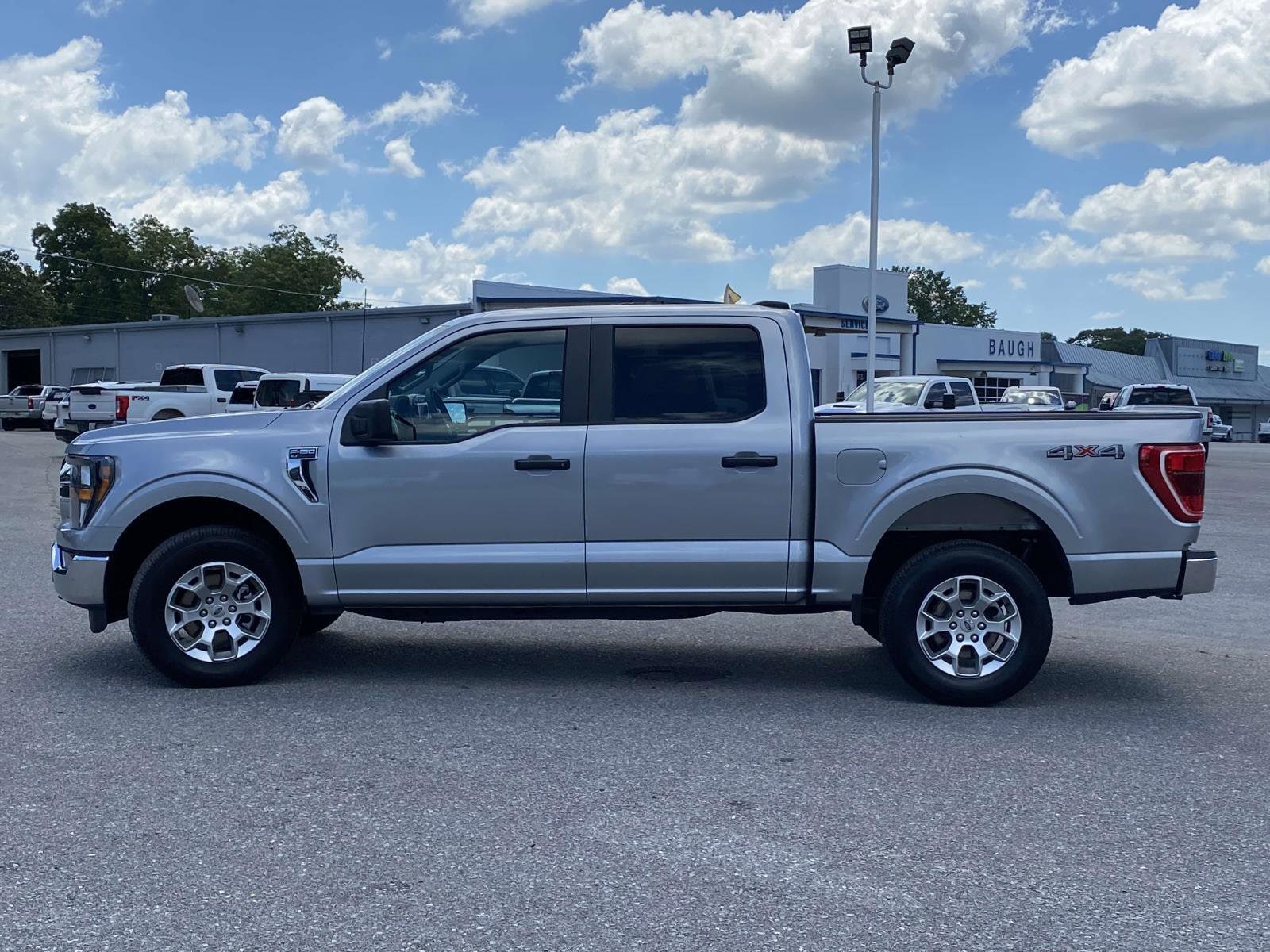 2023 Ford F-150 XLT - Photo 6