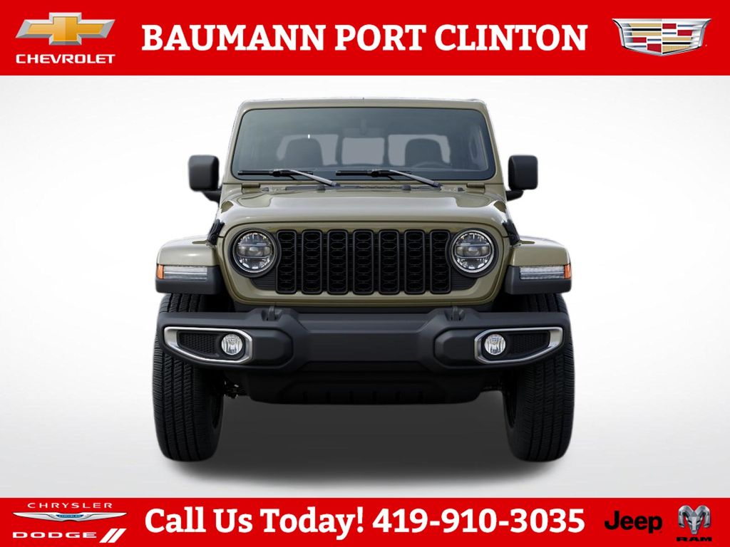 New 2026 Jeep Gladiator SAHARA 4X4 Pickup