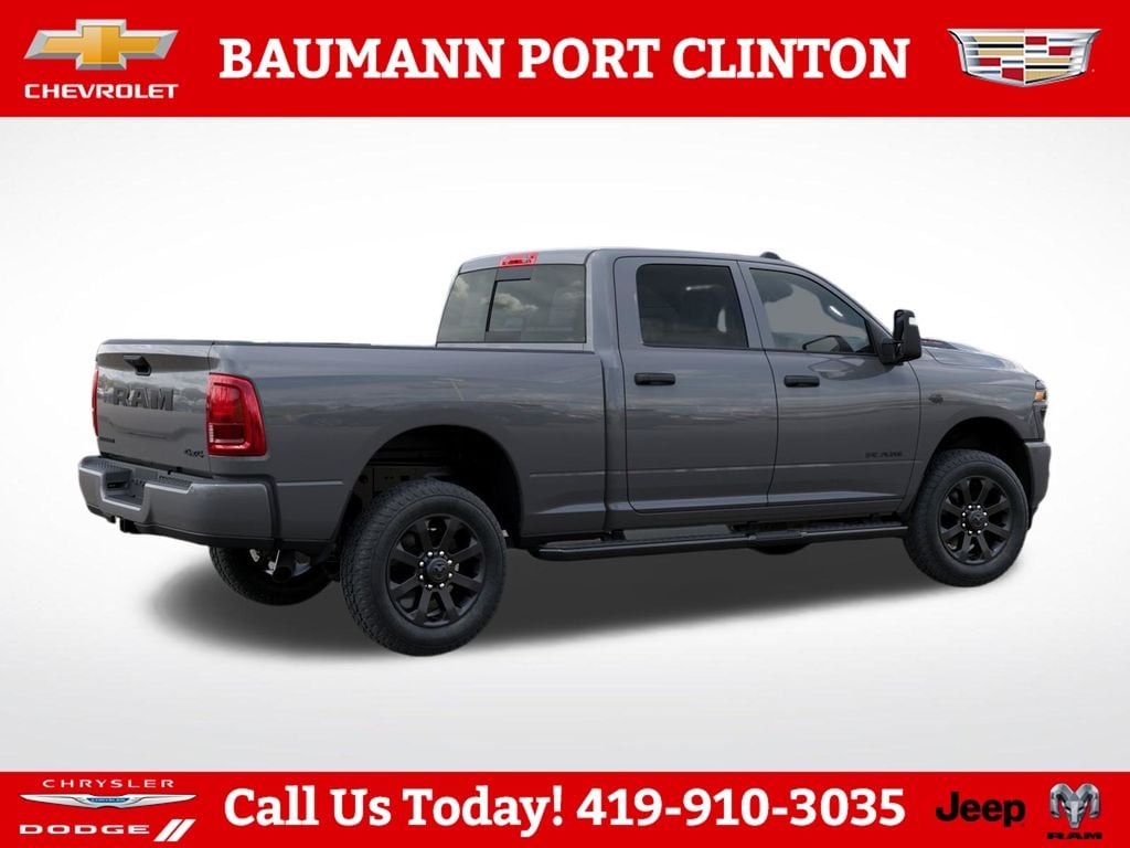 New 2027 Ram 2500 BIG HORN CREW CAB 4X4 6'4 BOX Pickup