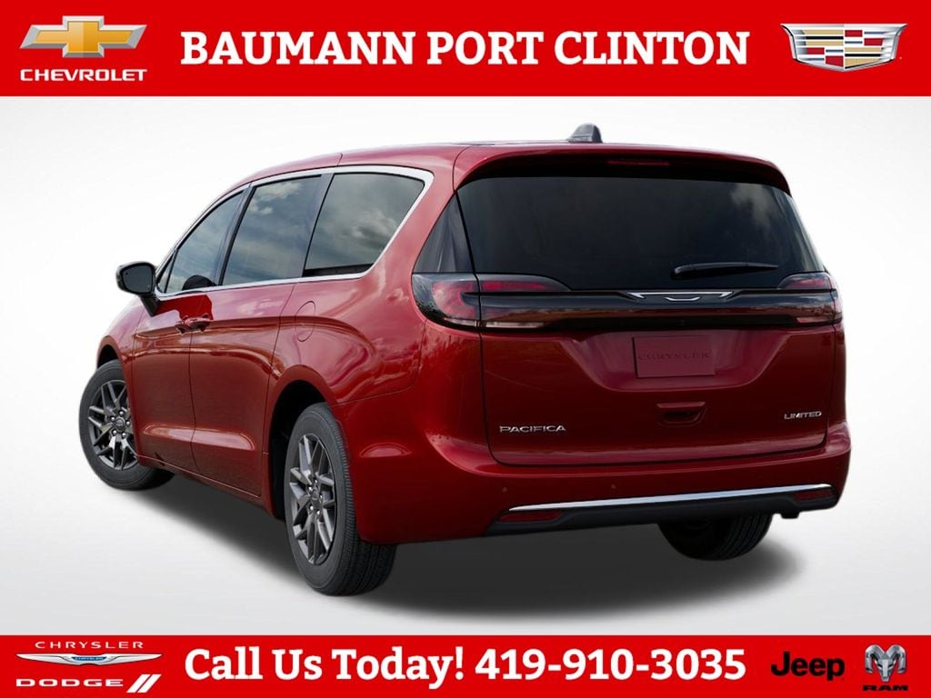 New 2027 Chrysler Pacifica LIMITED Passenger Van