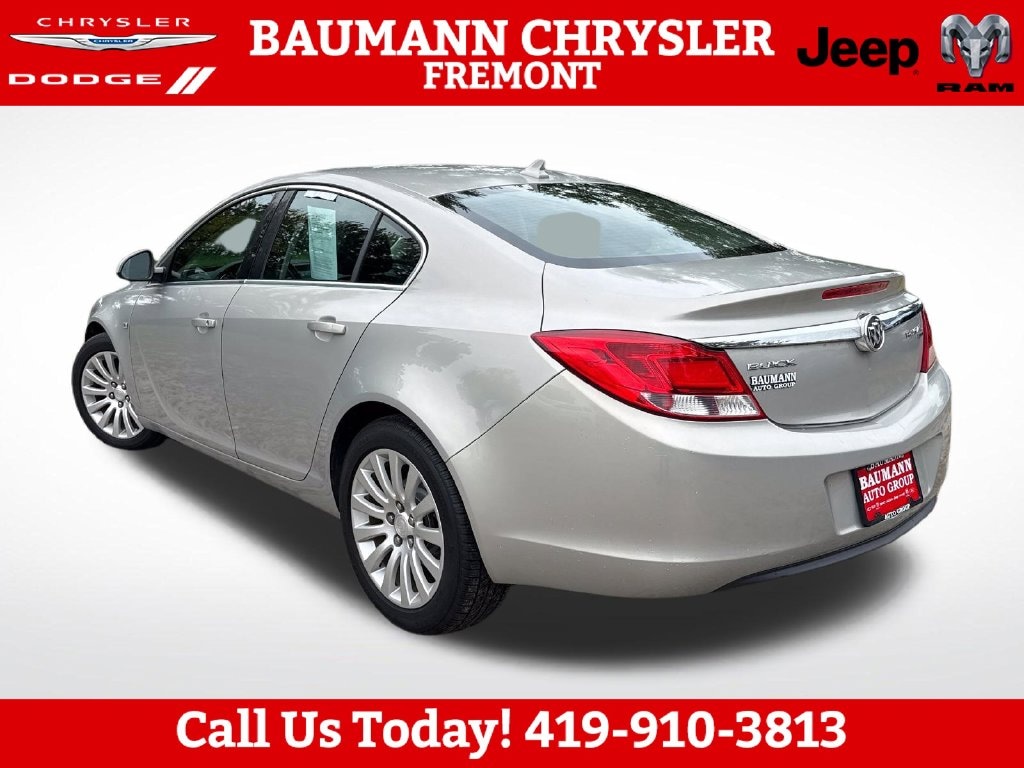 Used 2011 Buick Regal CXL Sedan