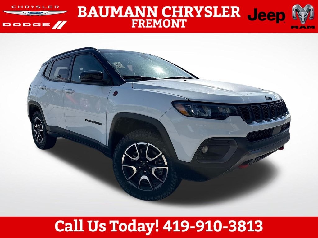 Used 2025 Jeep Compass Trailhawk SUV