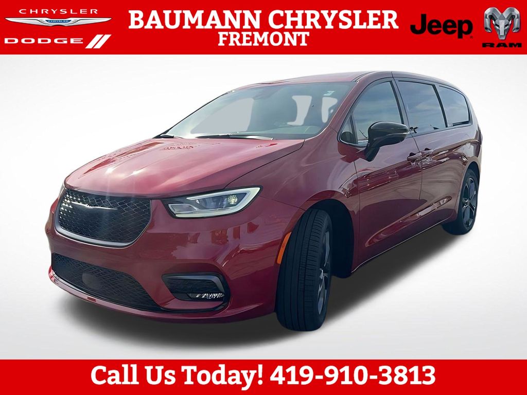 2026 Chrysler Pacifica Select - Photo 9
