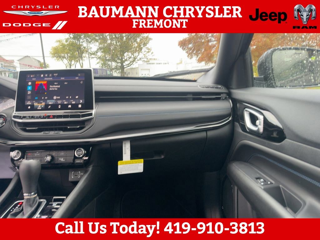 2026 Jeep Compass Latitude Altitude - Photo 13