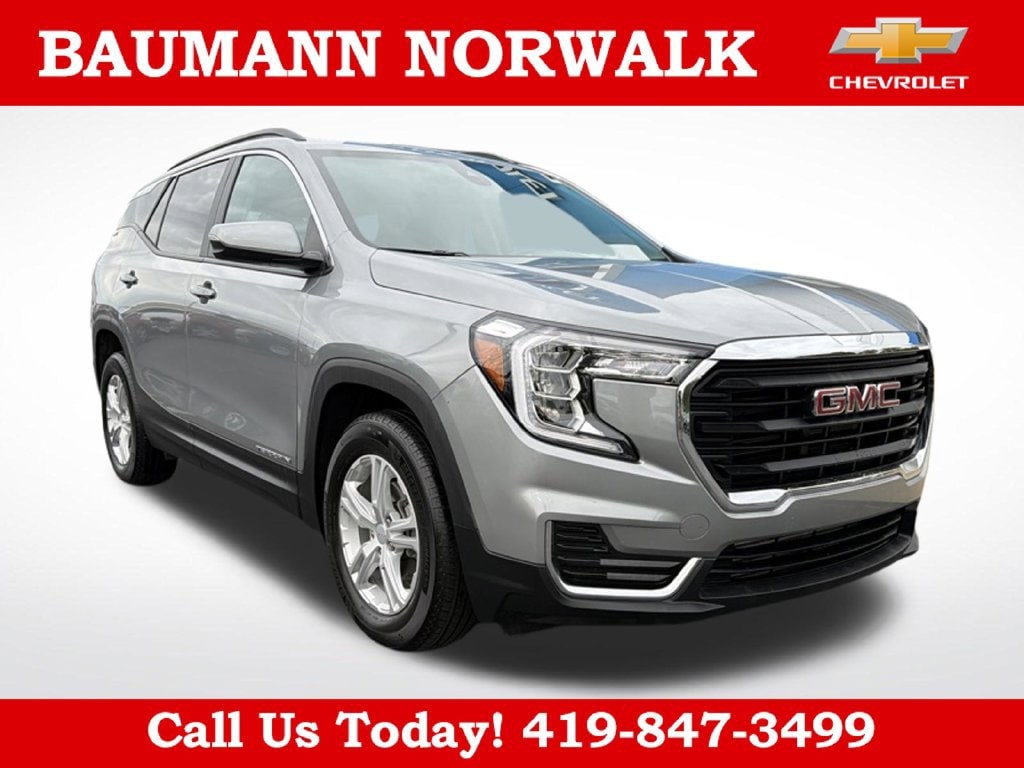Used 2024 GMC Terrain SLE SUV