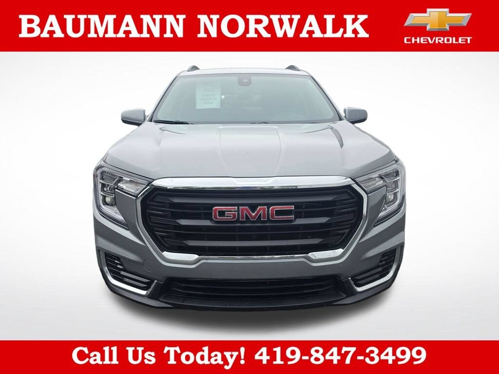 Used 2024 GMC Terrain SLE SUV