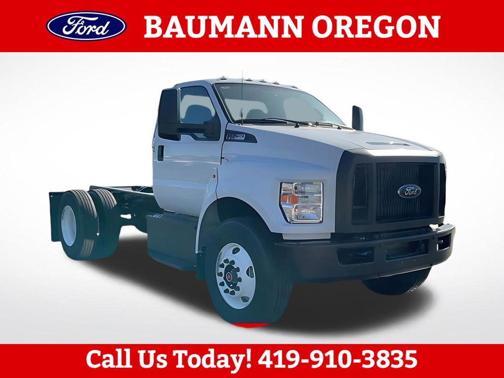  Ford F-750SD