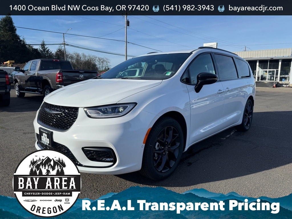 2026 Chrysler Pacifica Select