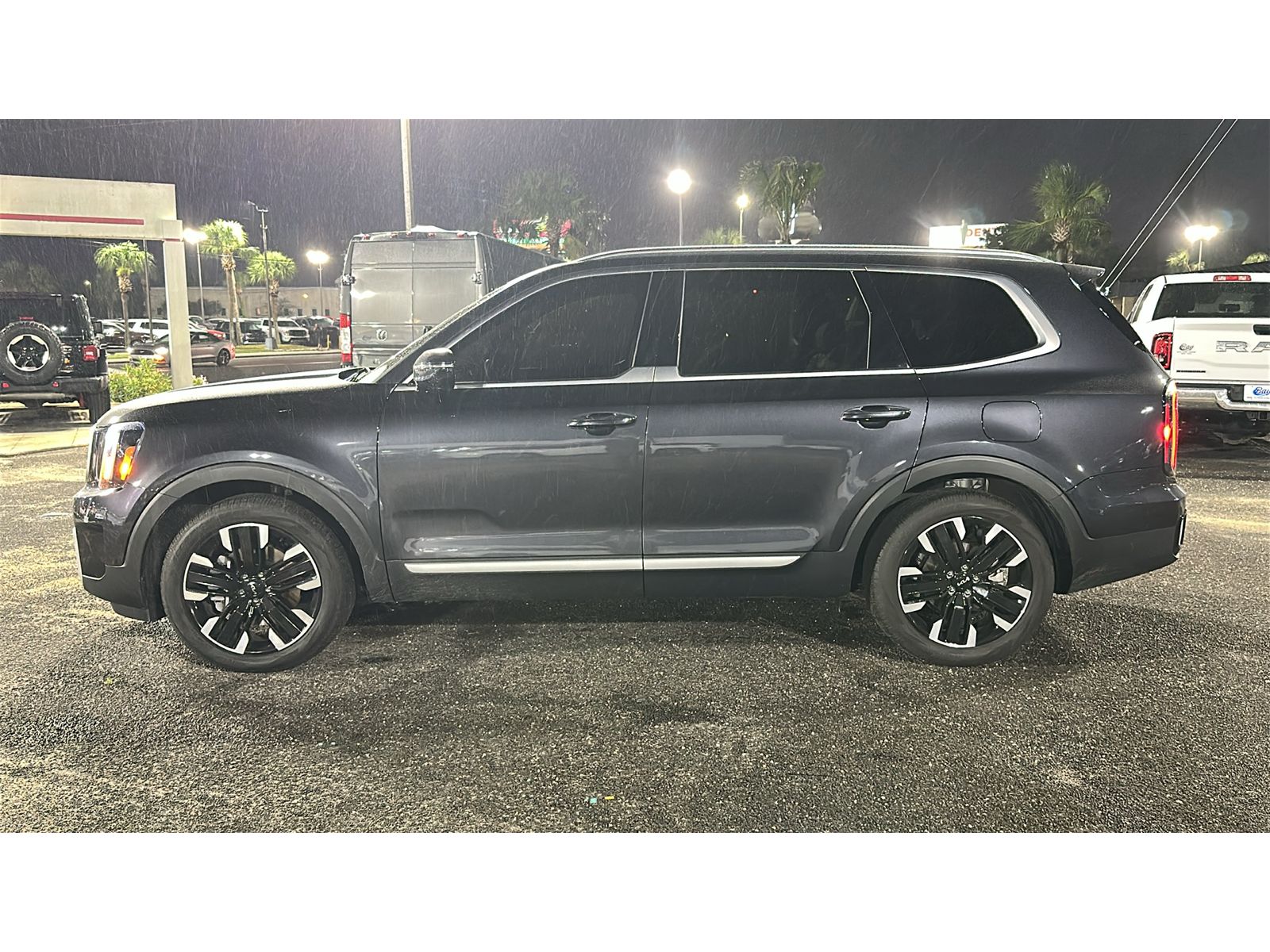 Used 2025 Kia Telluride SX Sport Utility