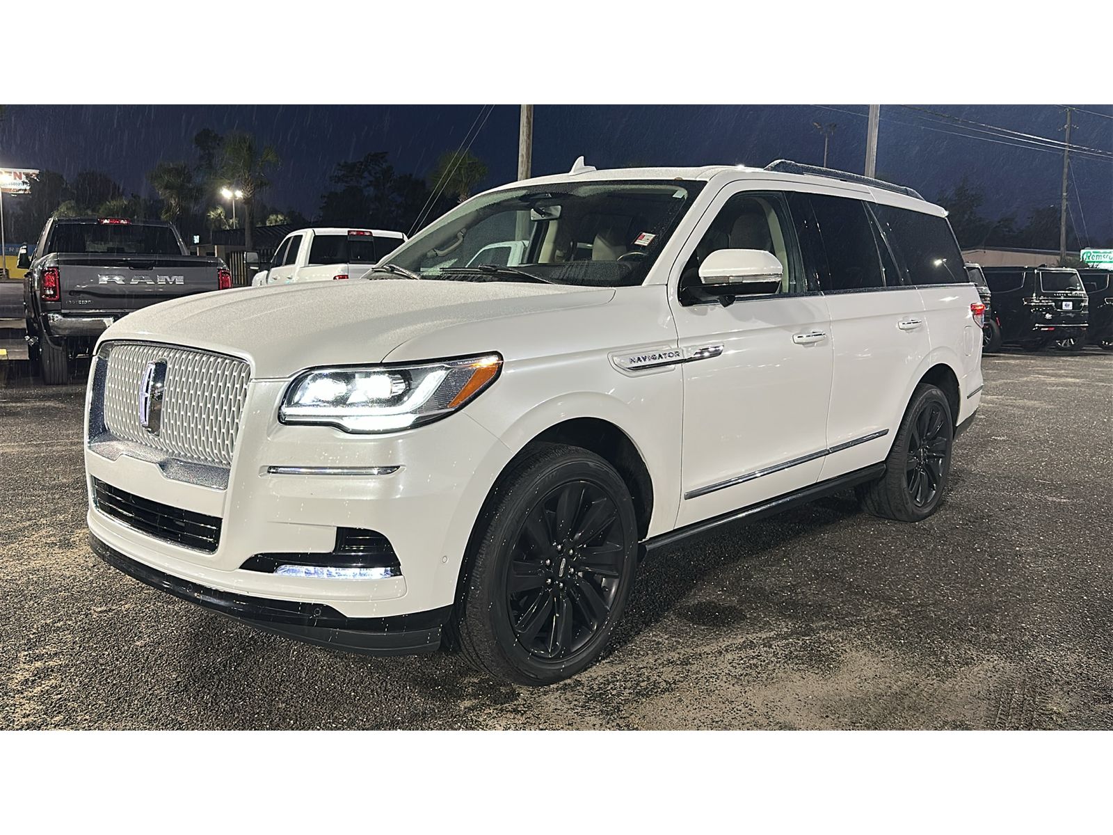 2022 Lincoln Navigator