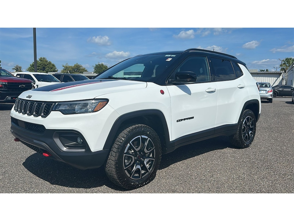 Used 2025 Jeep Compass Trailhawk Sport Utility