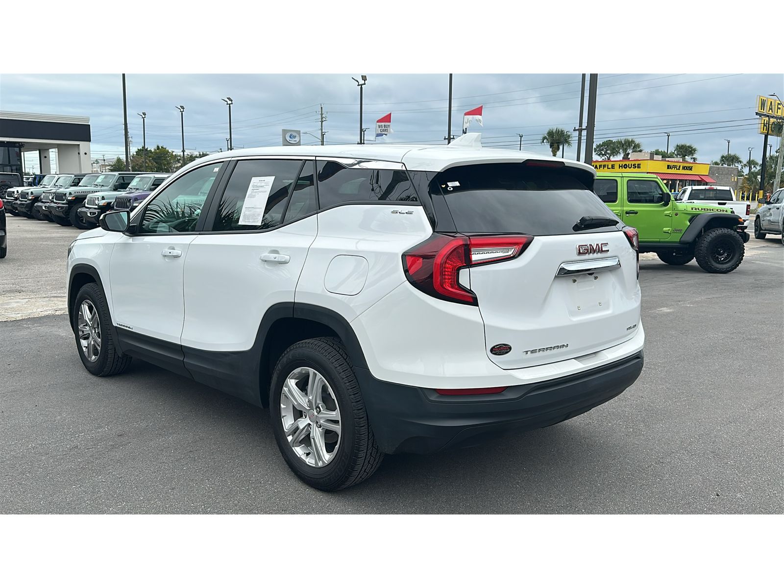 Used 2024 GMC Terrain SLE Sport Utility