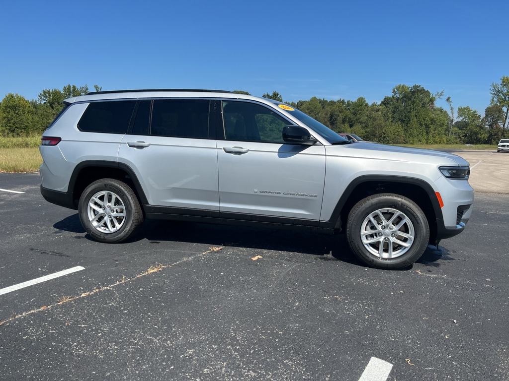 New 2026 Jeep Grand Cherokee L LAREDO 4X4 Sport Utility