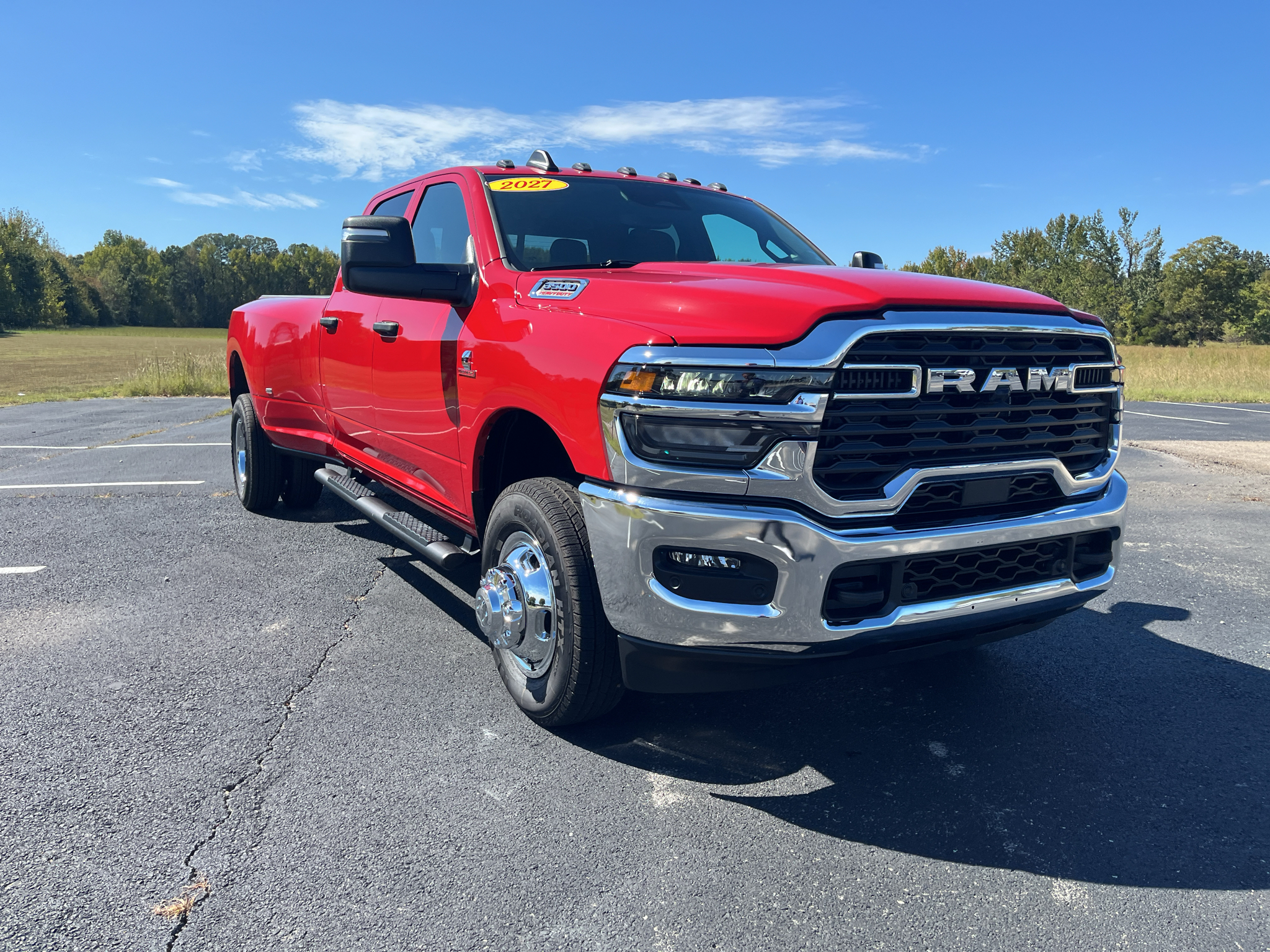 New 2027 Ram 3500 TRADESMAN CREW CAB 4X4 8' BOX Pickup