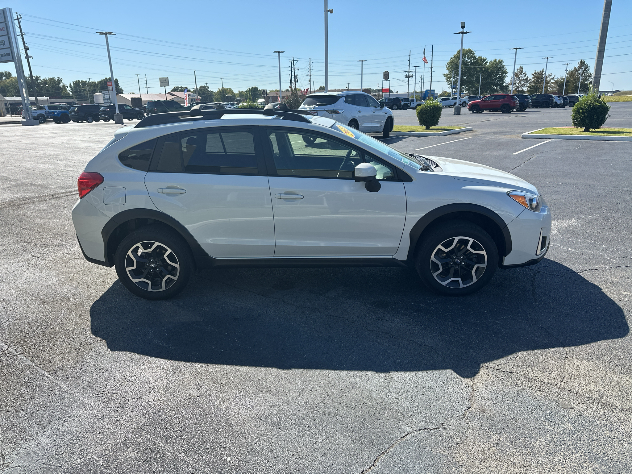 Used 2017 Subaru Crosstrek 2.0i Premium with Moonroof SUV