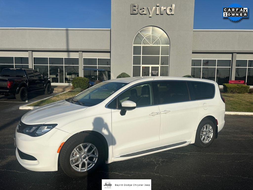 2021 Chrysler Voyager