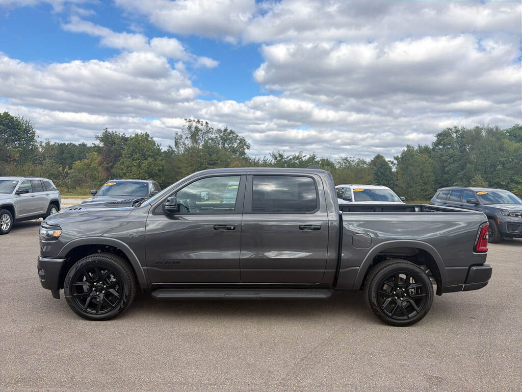 New 2027 Ram 1500 LARAMIE CREW CAB 4X4 5'7 BOX Pickup