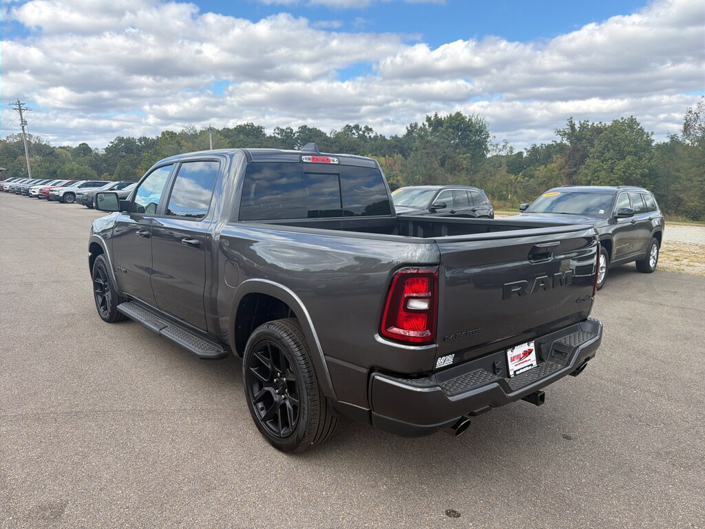 New 2027 Ram 1500 LARAMIE CREW CAB 4X4 5'7 BOX Pickup