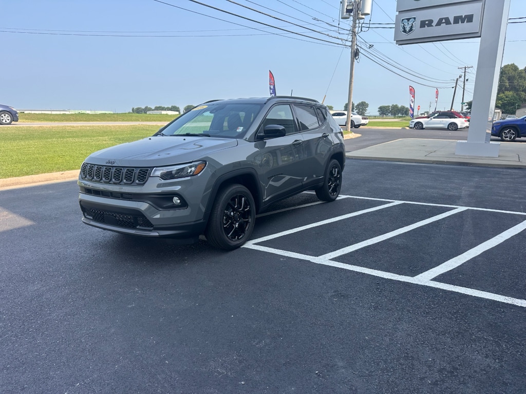 New 2026 Jeep Compass LATITUDE ALTITUDE 4X4 Sport Utility