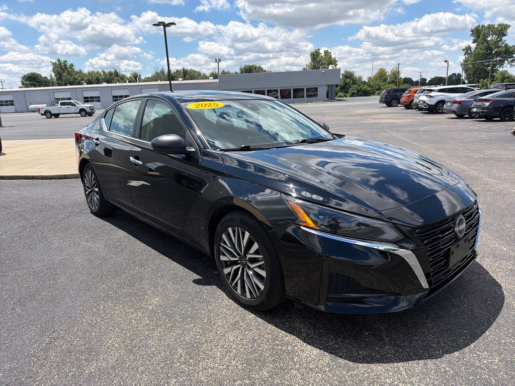 2025 Nissan Altima