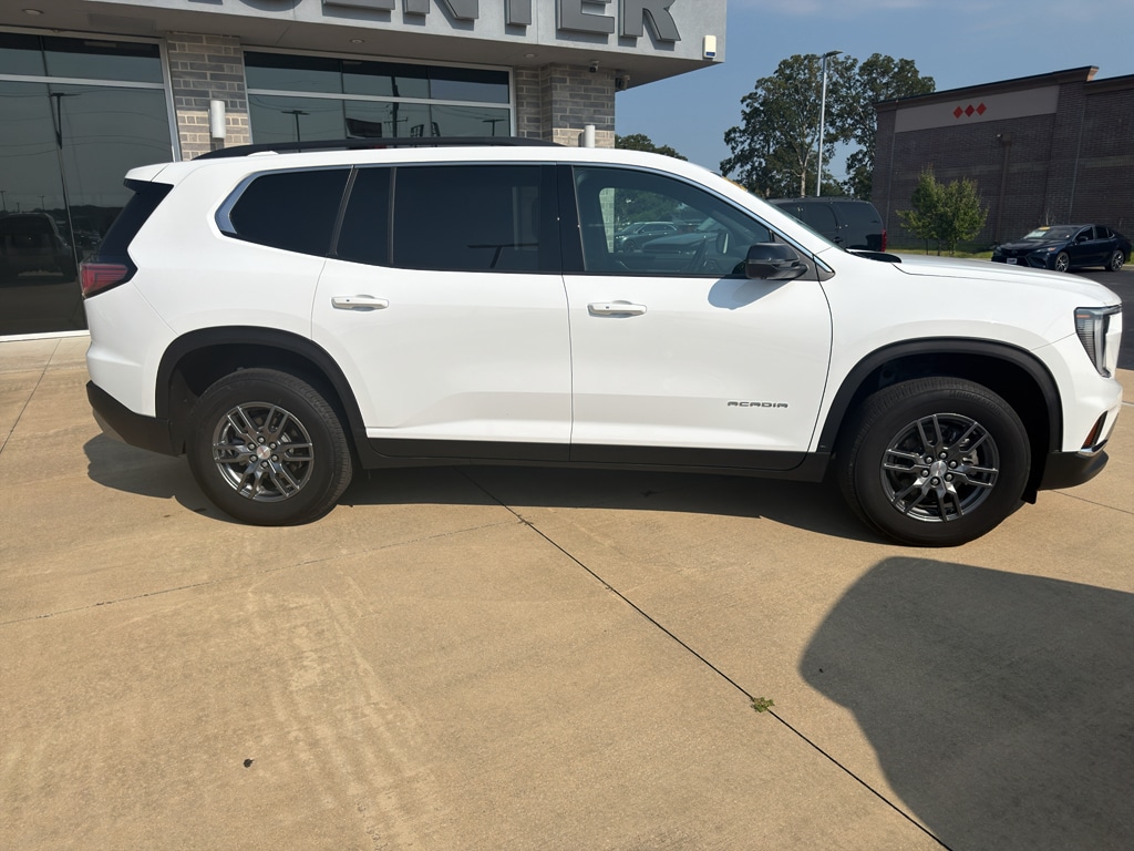 Used 2025 GMC Acadia FWD Elevation Sport Utility